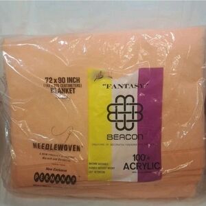 Vintage Beacon Fantasy Acrylic Blanket Salmon W/Satin Trim 72x90 Twin/Full-New